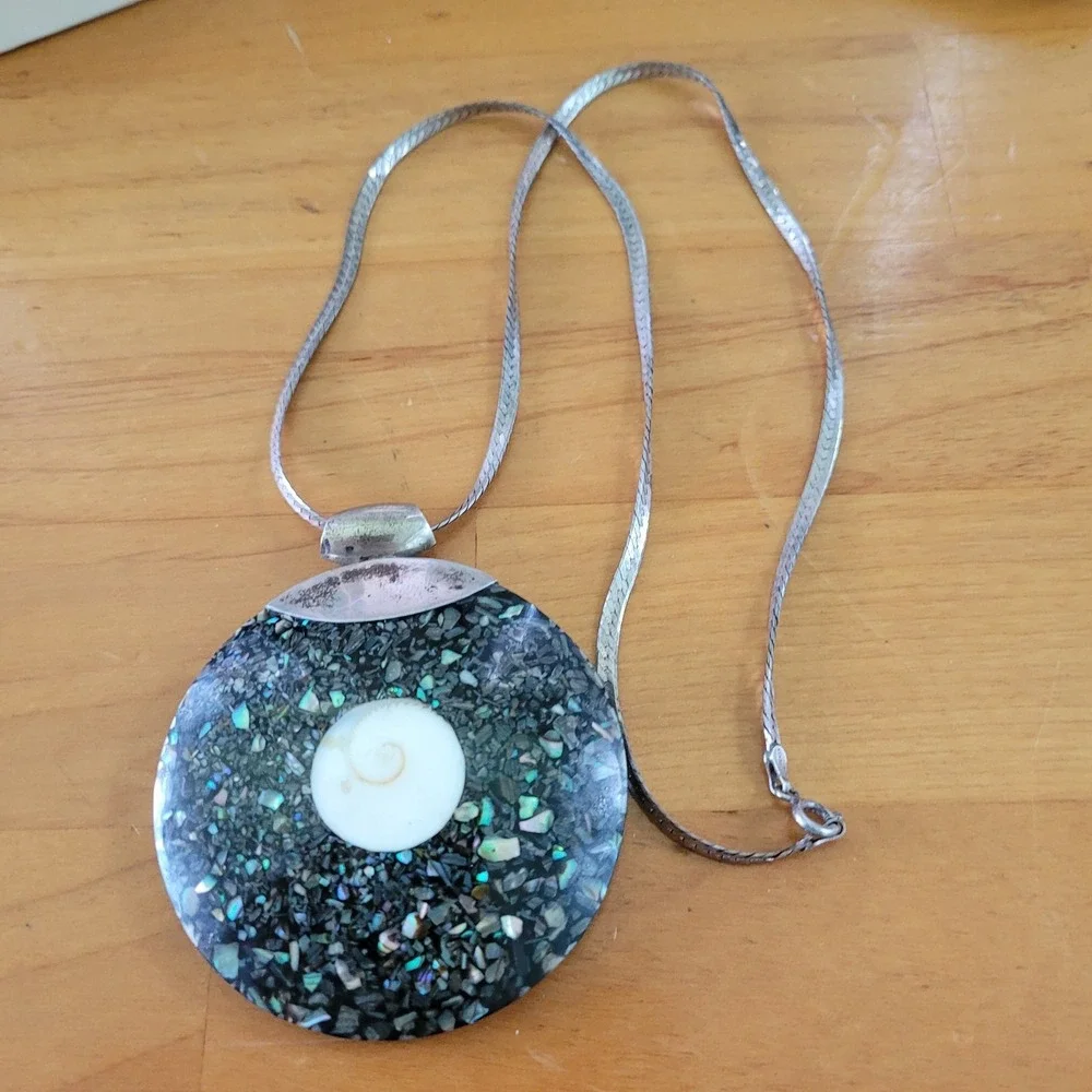 Vintage 925 Sterling Silver Italy Herringbone Shiva Eye Abalone Necklace